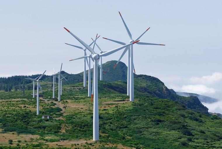 HoverWash drone cleaning a wind turbine